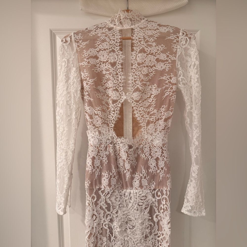 NEW BRONX AND BANCO Eleanor Long Sleeve High Slit White Lace Wedding Gown - Picture 8 of 16